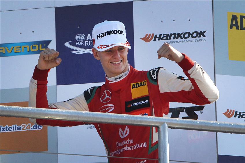 Freude und Erleichterung: Mick Schumacher hat sich im vorletzten Rennen den Titel gesichert. Foto: DANIEL ROLAND