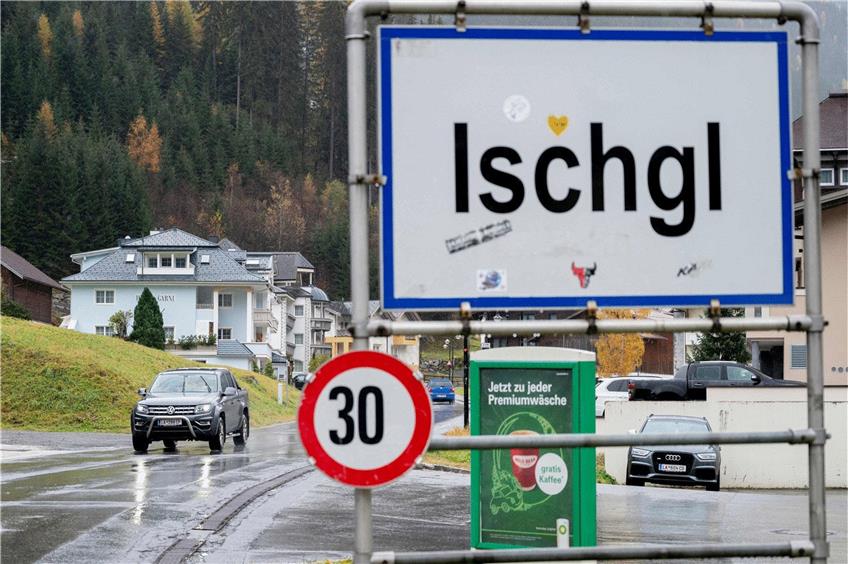 Haben die Behörden im österreichischen Ischgl zum Beginn der Corona-Pandemie versagt? Darüber hat jetzt ein Gericht zu urteilen.  Foto: Joe Klamar