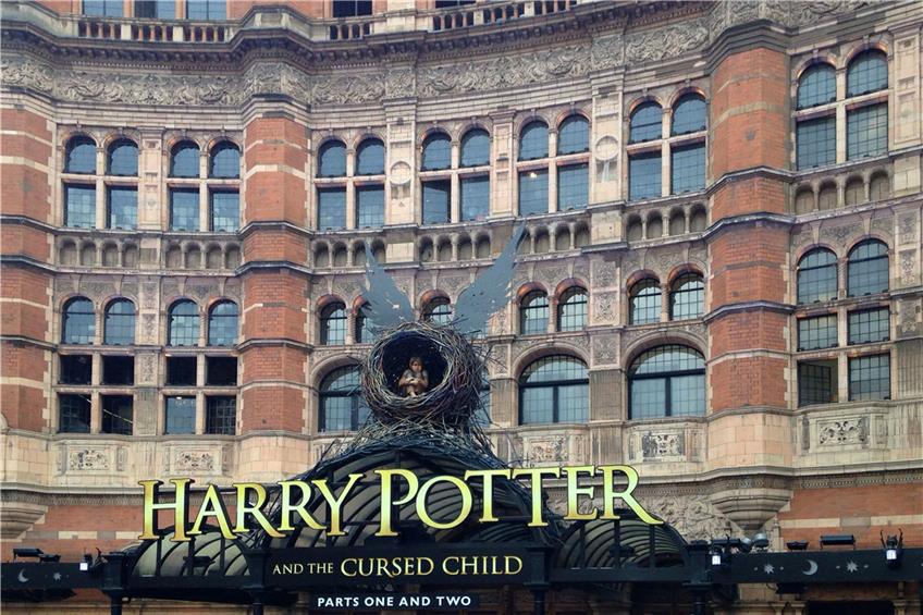 Hier, am Palace Theater London, läuft auf unabsehbare Zeit „Harry Potter and the Cursed Child“.Bild: Linda Metz