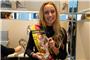 Illa-Lisa Albers (23, Miss Berlin) bei der Suche nach den passenden High Heels f...