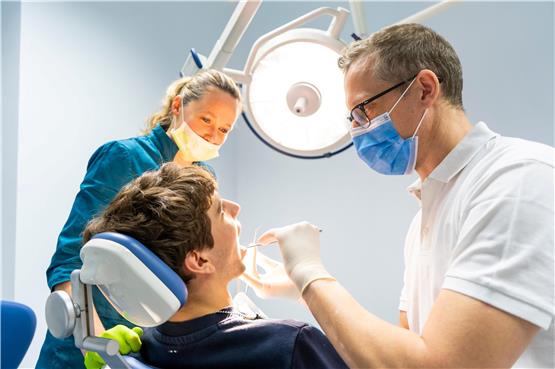 Im Zahnarztbereich sind in Deutschland etliche Dentalketten entstanden.  Foto:©Tommaso Lizzul/adobe.stock.com