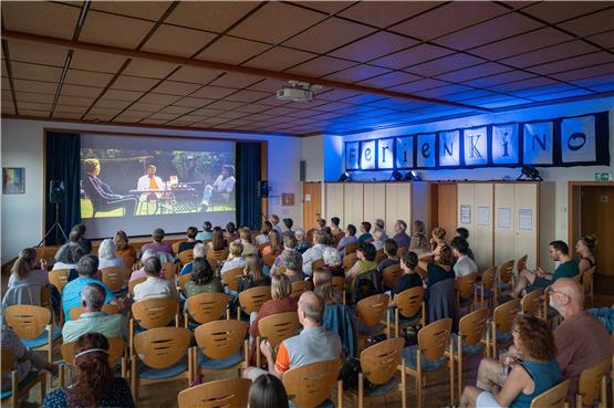 Immer wieder montags kommen Filmfans ins Sommerferienkino nach Kusterdingen.Bild: Ulrich Metz