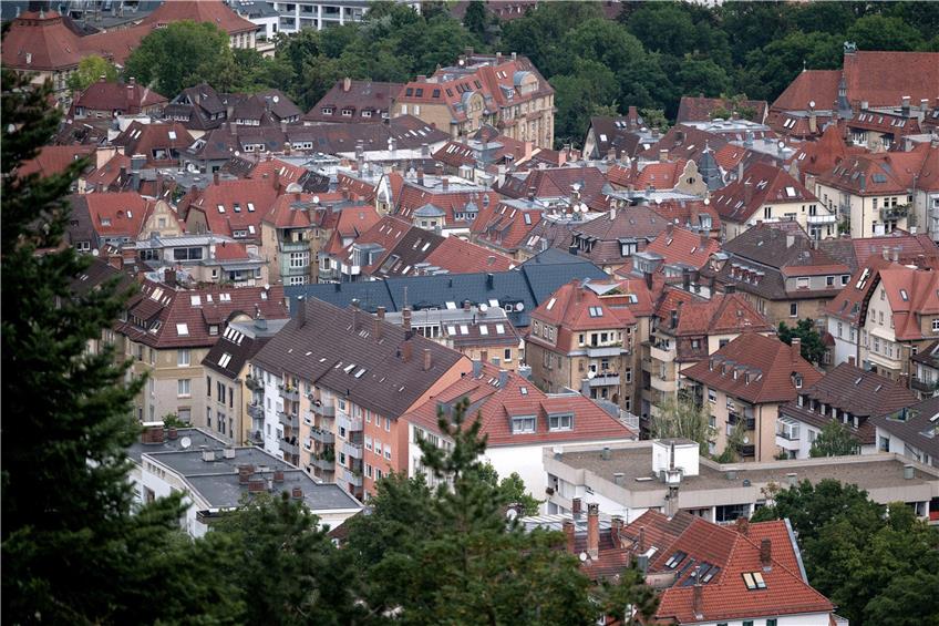In Stuttgart wird es immer schwieriger, eine bezahlbare Mietwohnung zu finden. Foto: Marijan Murat