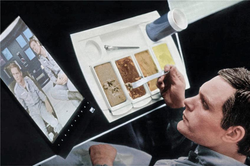 Ist das nicht ein Tablet-Computer? Zumindest ist die Ähnlichkeit in dem Film „2001  Odysee im Weltraum“ groß. Und gibt es Eis? Foto: Mary Evans/Imago Images
