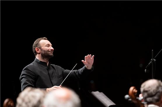 Kirill Petrenko dirigiert an Ostern in Baden-Baden die Oper „Die Frau ohne Schatten“. Bild: dpa