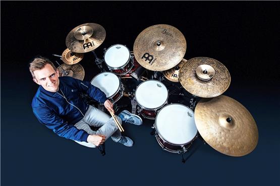 Lernen von Jost Nickel: Jan Delays Drummer am Set. Bild: Drumcenter