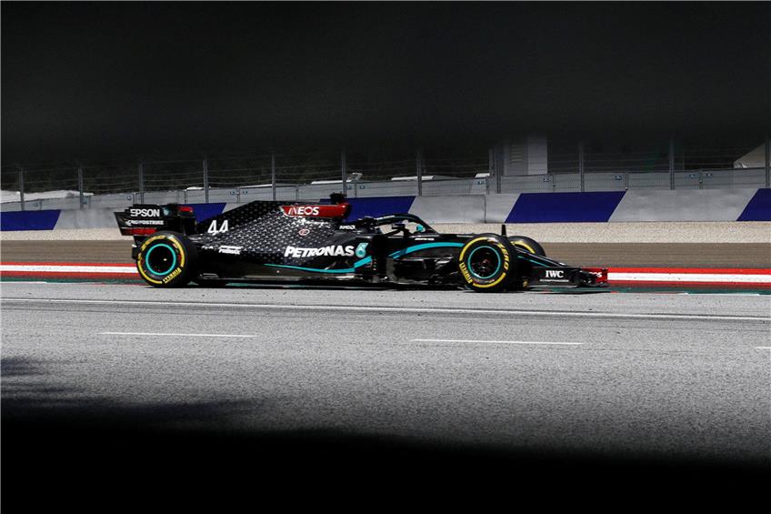 Lewis Hamilton fuhr beim Geister-Grand-Prix in Österreich allen davon. Foto: Leonhard Foeger/Pool Reuters/AP/dpa