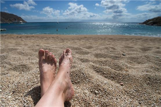 Lust auf Strand? Dann wird es höchste Zeit, den Sommerurlaub zu planen und zu buchen. Foto: Andrea Warnecke dpa