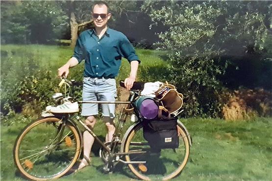 Manfred ist inzwischen 30 Jahre älter, an seinem Fahrrad hat sich aber kaum etwas geändert. Privatbild