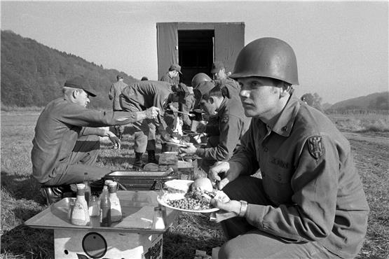 Mittagspause der Amerikaner am Baggersee. Archivbild: Manfred Grohe