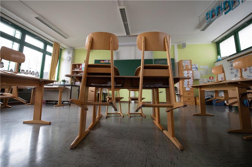 Noch sind die Klassenzimmer im Land meist leer. Foto: Sebastian Gollnow/dpa