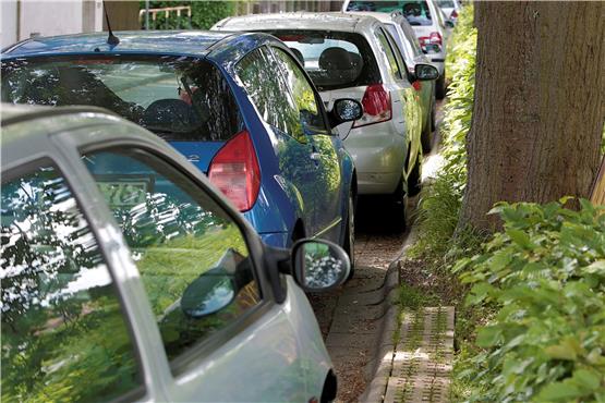 Parken in Tübingen wird wohl bald teuer – zumindest wenn das Klimaprogramm beschlossen wird. Archivbild: Ulrich Metz