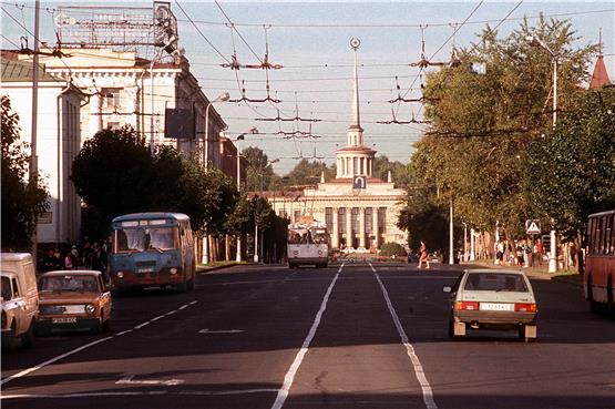 Petrosawodsk im August 1989: Die Hauptstraße führt direkt zum Bahnhof. Archivbild: Ulrich Metz