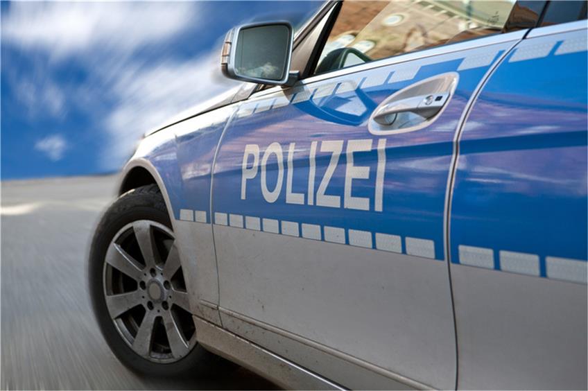 Polizei Polizeiauto Einsatzfahrt 2 © Ssogras - Fotolia.com