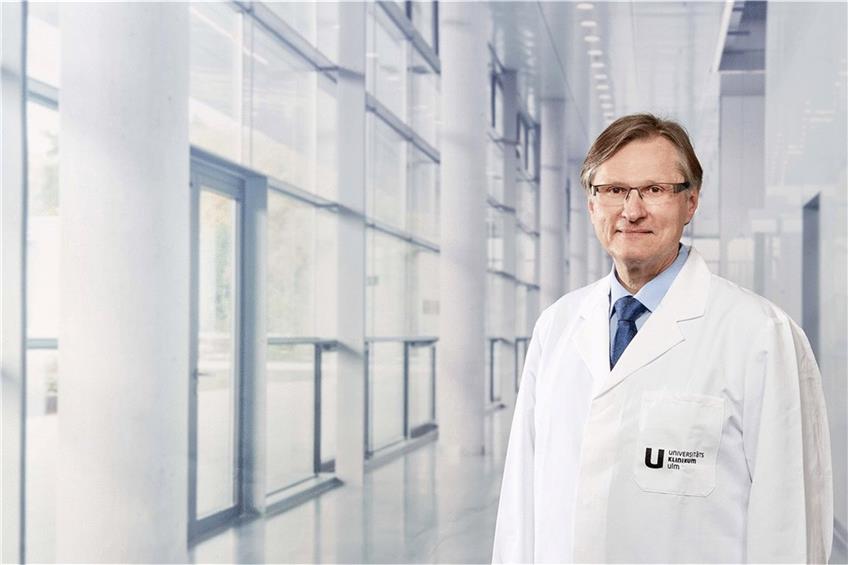 Prof. Thomas Stamminger ist Ärztlicher Direktor des Instituts für Virologie am Uniklinikum Ulm. Foto: Stefanie Moeloth