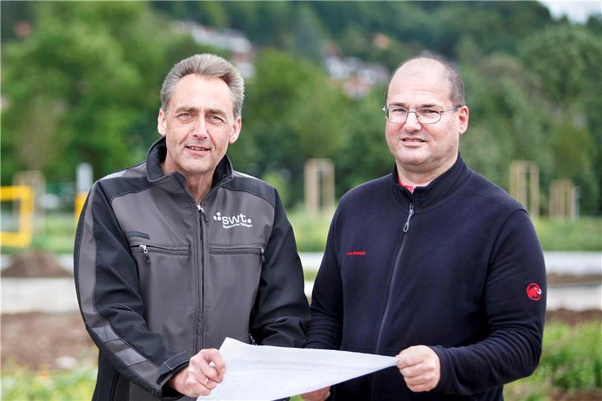 Projektleiter Thomas Haar (links) und der für Bäder zuständige Frank Raible. Bild: Faden