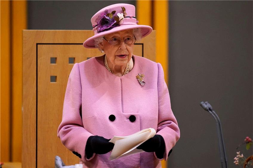 Queen Elizabeth wünscht sich Fortschritte beim Klimaschutz. Foto: Andres Matthews/afp