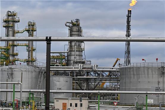 Rohölverarbeitung auf dem Gelände der PCK-Raffinerie in Schwedt: Wie geht es weiter mit Rosneft?