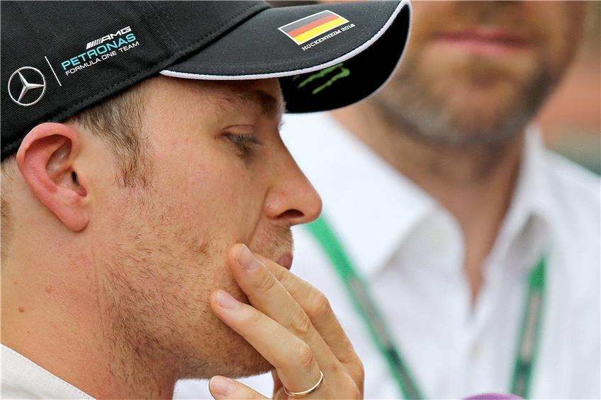 Schwer angezählt: Nico Rosberg hat nach der Heim-Pleite von Hockenheim 19 Zähler Rückstand auf Lewis Hamilton. Foto: dpa