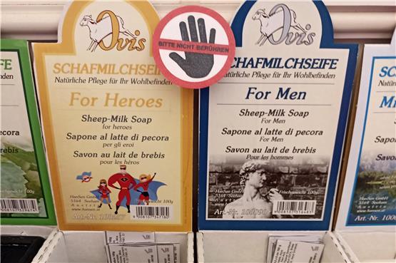 Seifen „For Heroes“ also Helden oder „For Men“ also Männer bietet ein Hersteller – aber nicht für Heldinnen. Bild: Cristina Priotto