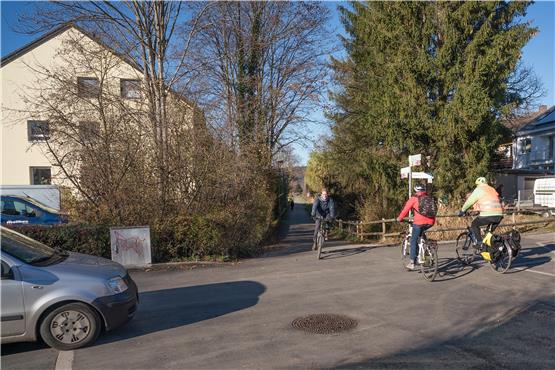 Sicherer per Rad aus dem Ammertal: geänderte Verkehrsführung in der Sindelfingerstraße. Bild: Ulrich Metz