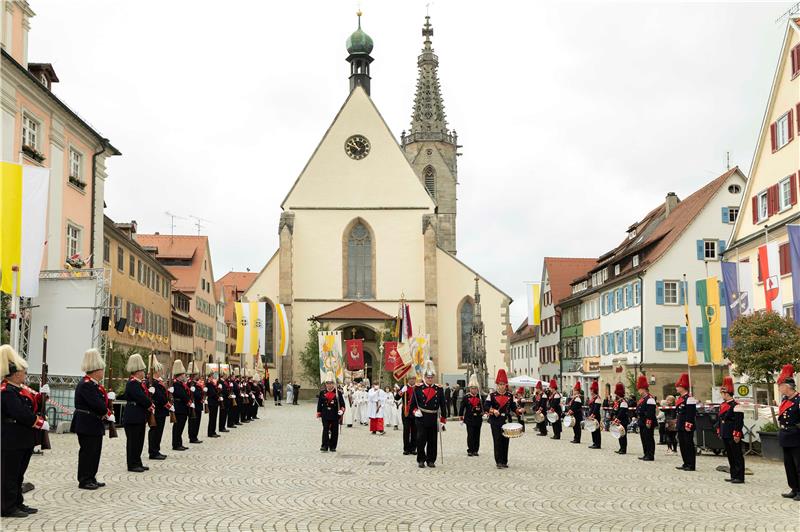 Solch eine Fronleichnams-Prozession hat Rottenburg noch nicht erlebt: Was sonst ...