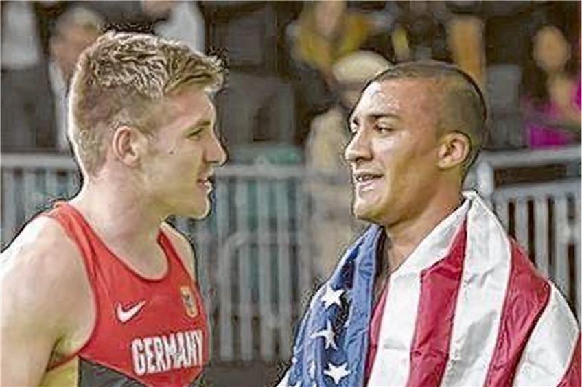 Starke Siebenkämpfer in Portland: US-Star Ashton Eaton und der Ulmer WM-Dritte Mathias Brugger (links). Foto: dpa
