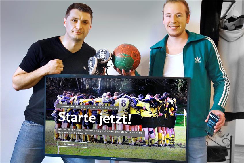 Starte jetzt: Tobias Fluck (links) und Jannik Finkbohner wollen ihr Programm unter die Sportvereine Deutschlands bringen. Bild: Haas