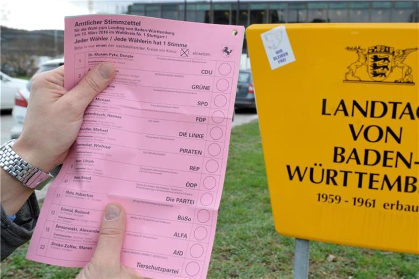 Stimmzettel zur Landtagswahl 2016. Foto: Franziska Kraufmann dpa/lsw
