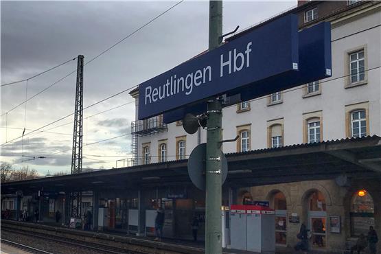 Symbolbild Der Reutlinger Hauptbahnhof. 20.12.2018Bild: Jonas Bleeser