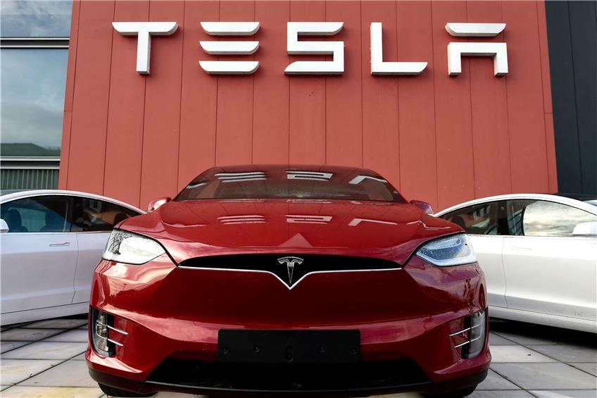 Tesla setzt die Branche unter Strom
