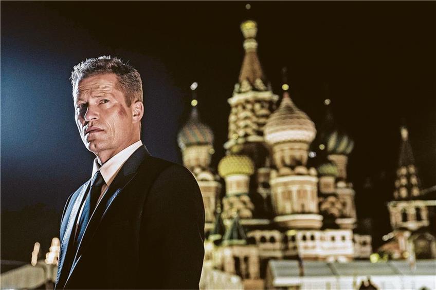 Til Schweiger in „Tschiller: Off Duty“ - hier auf dem Roten Platz. Der Film spielt auch in Moskau. Foto: Warner Bros. Ent./dpa