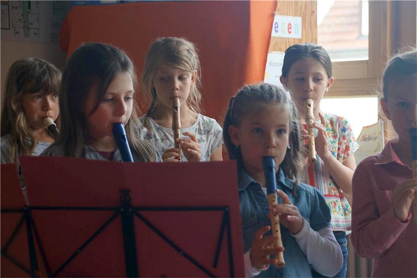 Treffen den Ton: Schülerinnen und Schüler der Jugendmusikschule bei den Naihremer Hits.Privatbild