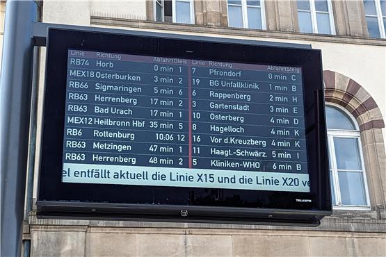 Tübus stellt wegen Personalmangels die Linien X15 und X20 ein. Bild: Hans-Jörg Schweizer