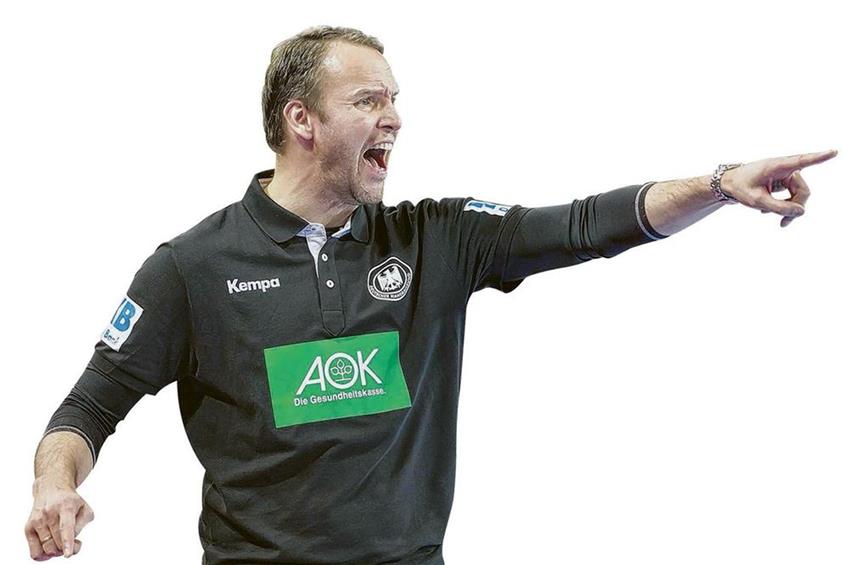Vater des EM-Erfolgs: Handball-Nationaltrainer Dagur Sigurdsson gab seiner Mannschaft klare taktische Vorgaben, die die Spieler gut umsetzen konnten. Foto: Eibner