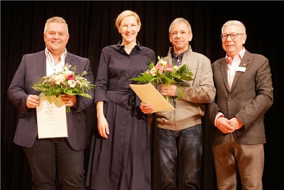 Von links: Herrmann Schnaidt, Daniela Hüttig, Ulrich Schwenk und Werner Rukaber Bild: Norbert Leister