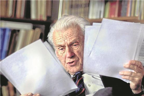Walter Jens im Jahr 2003. Archivbild: Anne Faden