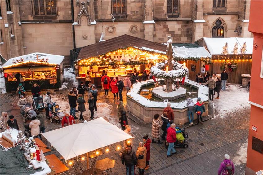 Was, schon wieder ein Jahr vorbei? In Reutlingen schmücken die festlichen Stände des Weihnachtsmarkts bereits die Fußgängerzone. Bild: Weihnachtsmarkt Reutlingen