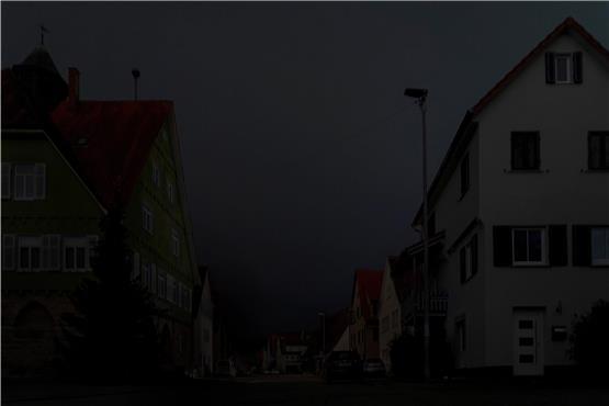 Weilheim im Dunkeln: Von Sonntag bis Donnerstag schaltet Tübingen ab 1 Uhr die Beleuchtung in großen Teilen der Stadt ab. Bild: Ulrich Metz