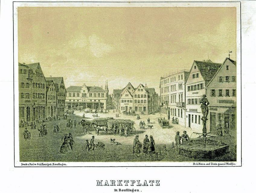 Zum ersten Fruchtmarkt am 5. Januar 1861 wurde die neue Fruchthalle am Marktplatz eröffnet (hinten links) und mit ihr ein saal im Obergeschoss. 1872 wurde das Rathaus in die Fruchthalle verlegt.